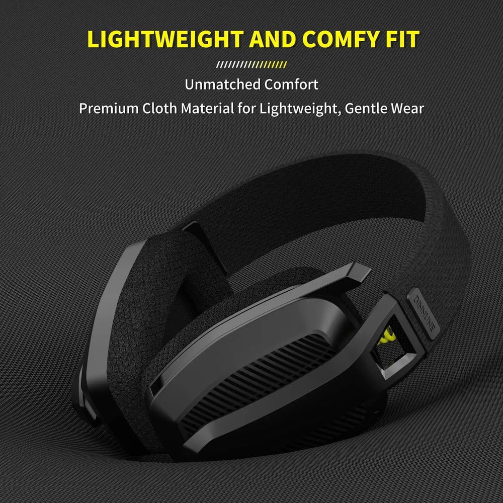 Black gaming headset on a dark background with text about comfort and material.